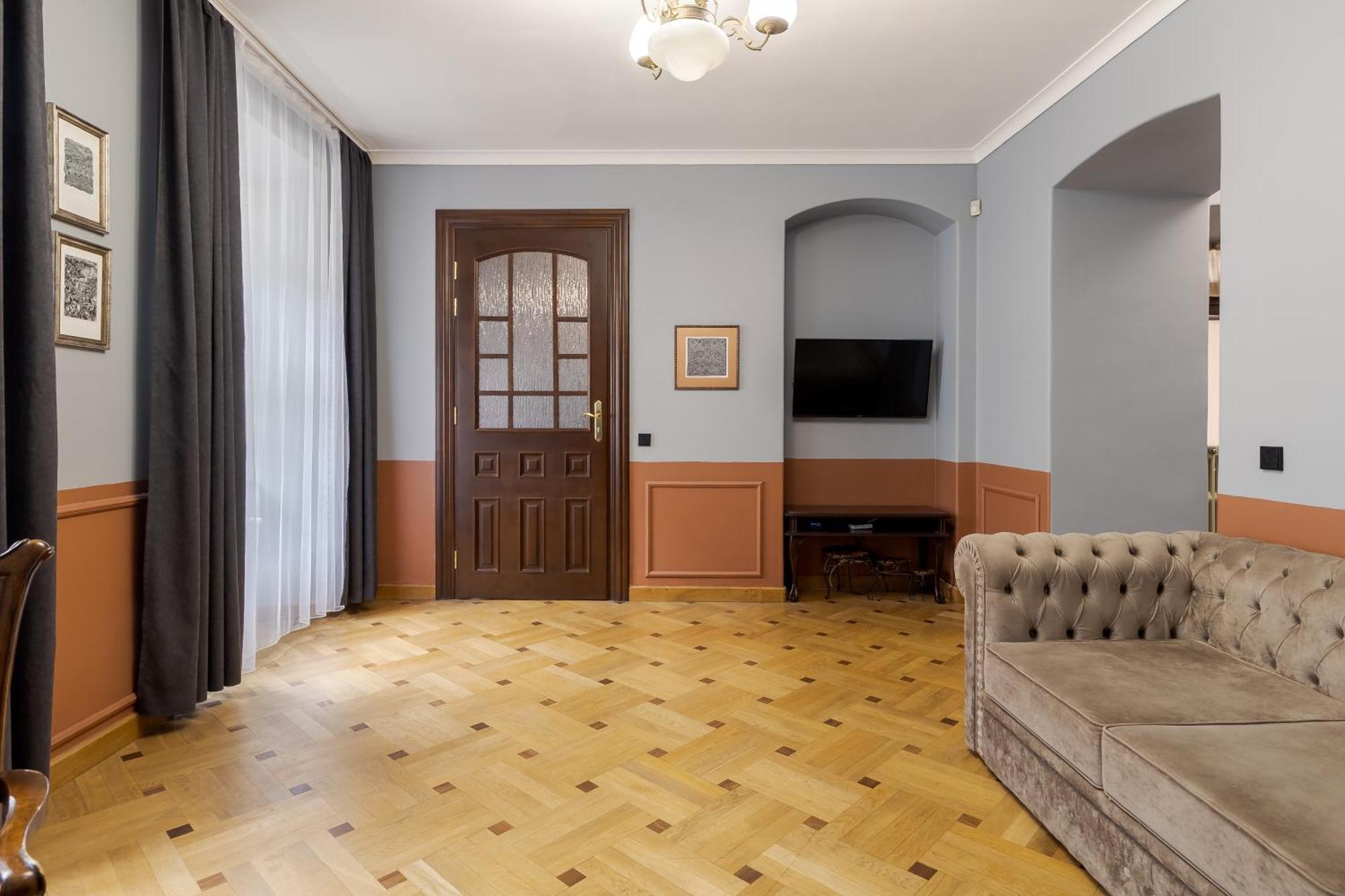 Tut Staroevreyska With Terrace Apartment Лвив Екстериор снимка